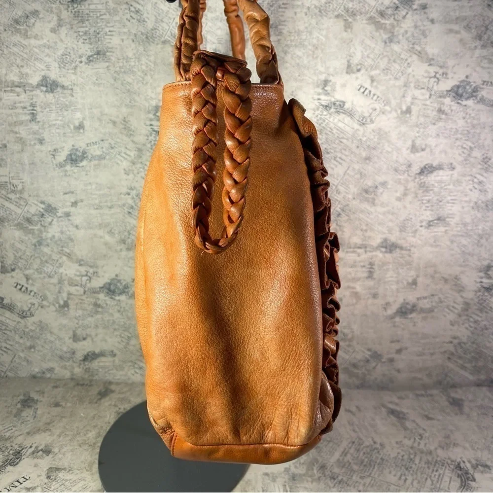 Caterina Lucchi Made in Italy Orange Calf Leather Ruffle Shoulder Tote Designer
